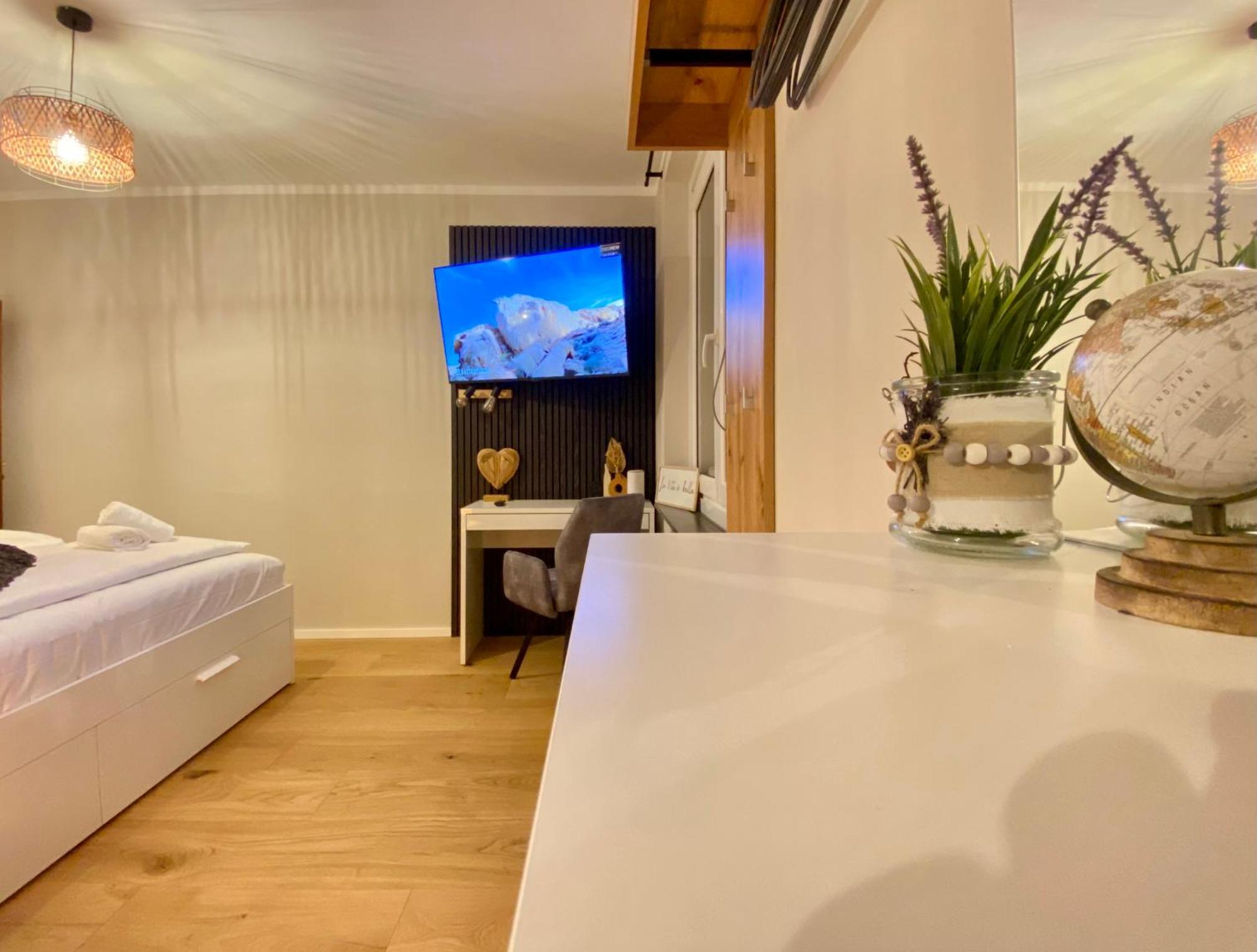 Bamo Studio - City Living Arkaden Lägenhet Klagenfurt am Woerthersee Exteriör bild
